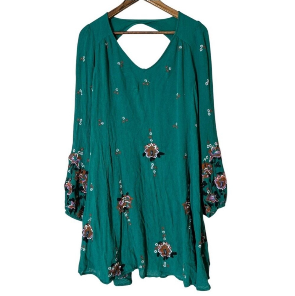 $129 Free People Flowy Oxford Embroidered Mini Dress in Green Boho - Picture 2 of 2